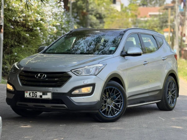 2014 Hyundai Santa Fe Sunroof 7-Seater