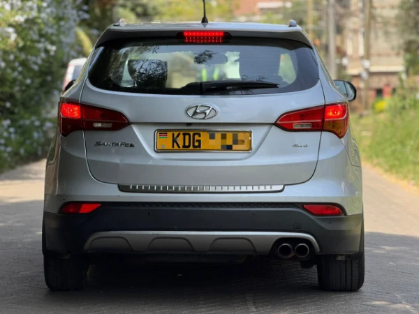 2014 Hyundai Santa Fe Sunroof 7-Seater
