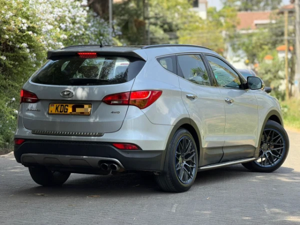 2014 Hyundai Santa Fe Sunroof 7-Seater