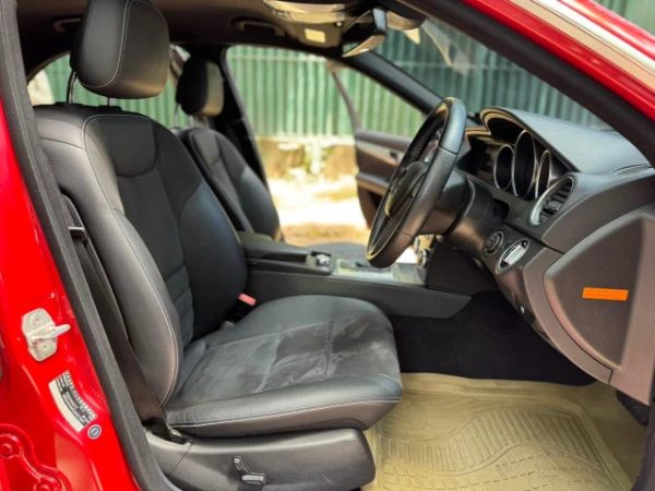 2014 Mercedes Benz C180 Mint Condition