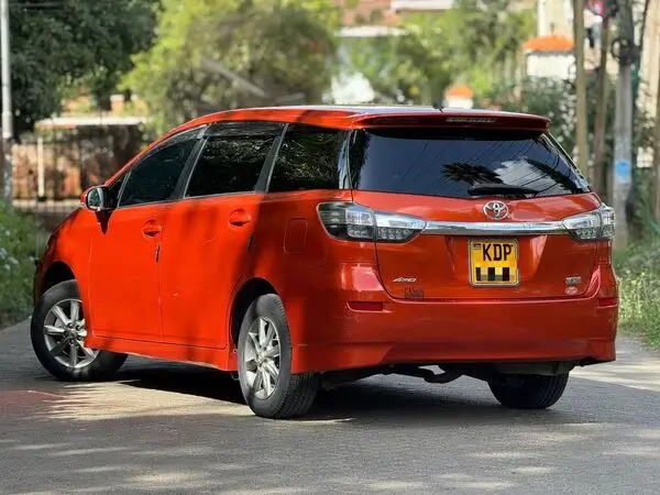 2016 Toyota Wish Mint Condition