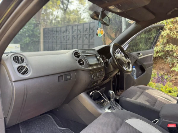 2016 Volkswagen Tiguan R-Line