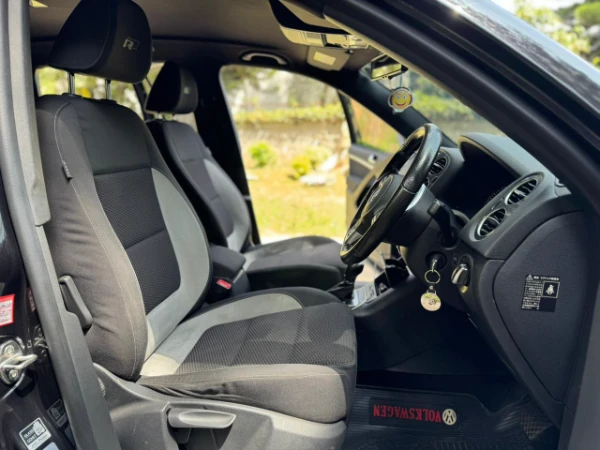 2016 Volkswagen Tiguan R-Line