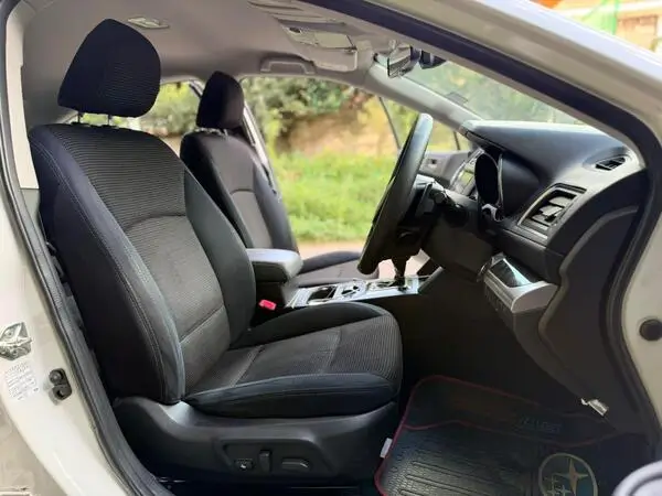 2017 Subaru Legacy B4 AWD