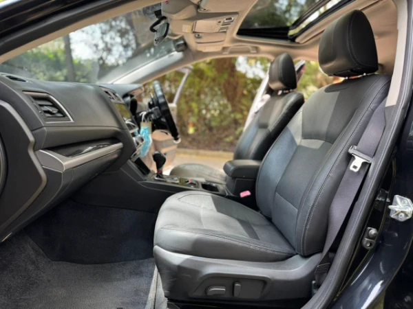 2018 Subaru Legacy B4 Sunroof