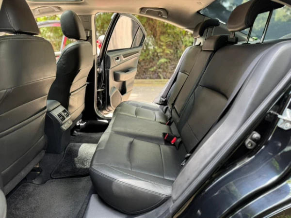 2018 Subaru Legacy B4 Sunroof
