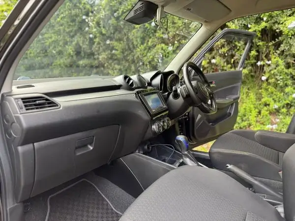 2018 Suzuki Swift Hybrid