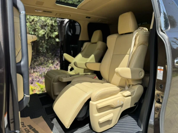2018 Toyota Alphard Sunroof Leather