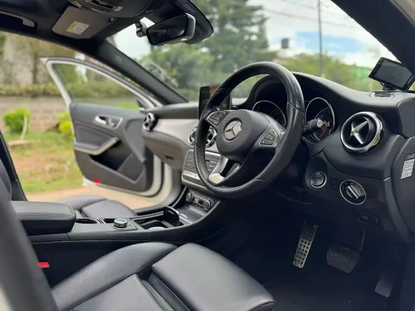 2019 Mercedes Benz GLC 220 4MATIC