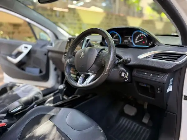 2019 Peugeot 2008 Moonroof Fresh Import