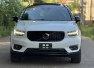 2020 Volvo XC40 T5 R-Design Sunroof