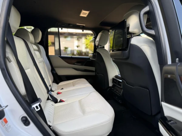 2023 Lexus LX600 Fully Loaded