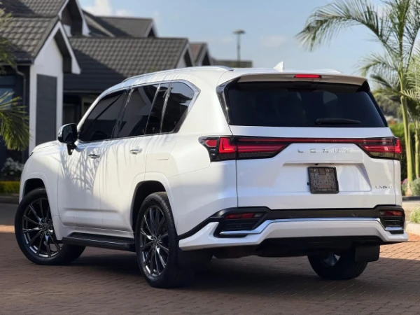2023 Lexus LX600 Fully Loaded