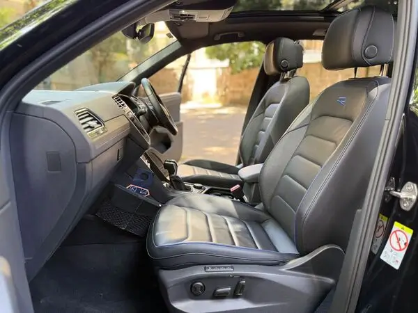 2023 Volkswagen Tiguan R 4Motion Sunroof