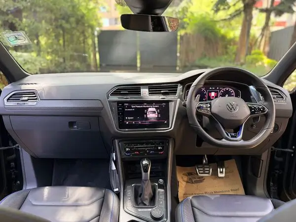 2023 Volkswagen Tiguan R 4Motion Sunroof