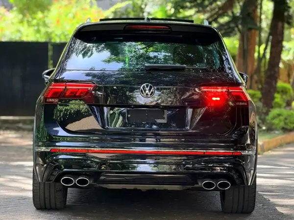 2023 Volkswagen Tiguan R 4Motion Sunroof