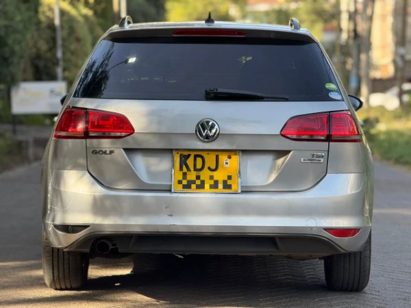 2015 Volkswagen Golf Variant