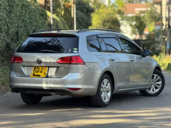 2015 Volkswagen Golf Variant