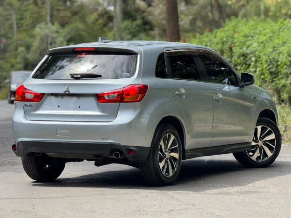 2017 Mitsubishi RVR