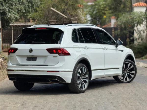2019 Volkswagen Tiguan R Line 4Motion