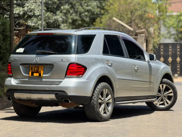 2007 Mercedes Benz ML350 4Matic