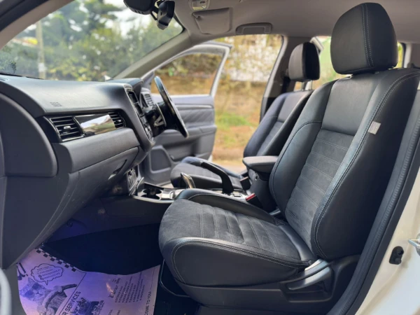 2017 Mitsubishi Outlander PHEV