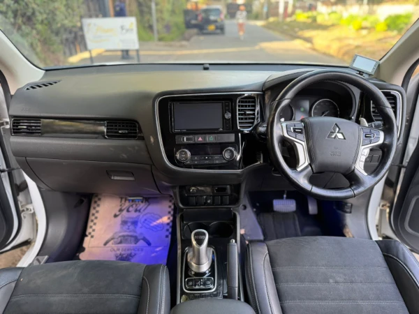 2017 Mitsubishi Outlander PHEV