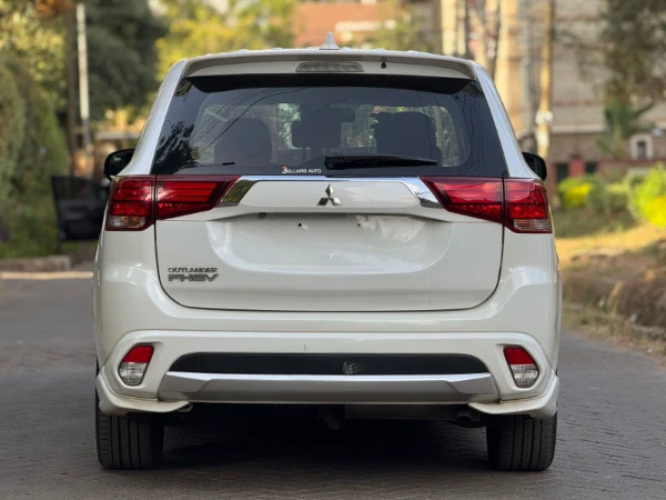 2017 Mitsubishi Outlander PHEV