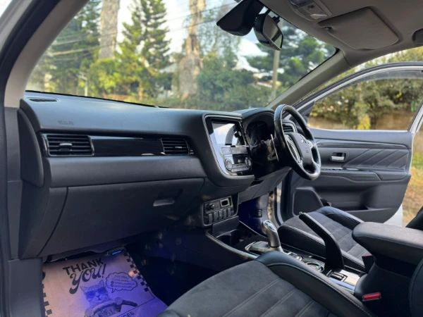 2017 Mitsubishi Outlander PHEV