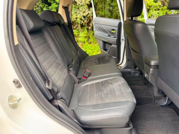 2017 Mitsubishi Outlander PHEV