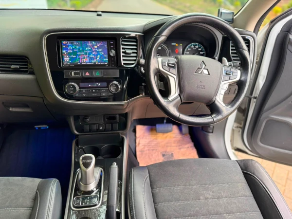 2017 Mitsubishi Outlander PHEV