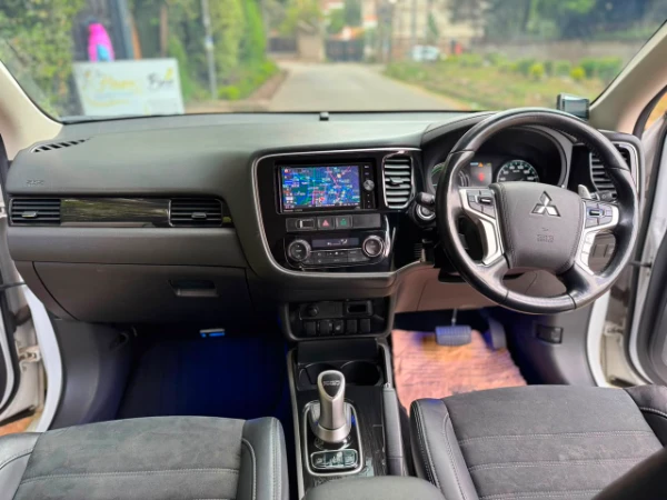 2017 Mitsubishi Outlander PHEV