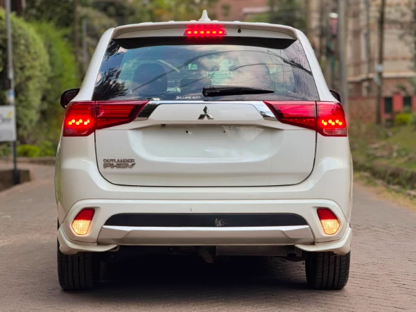 2017 Mitsubishi Outlander PHEV