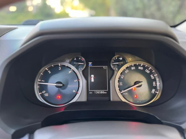 2017 Toyota Landcruiser Prado TX Sunroof