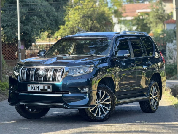 2017 Toyota Landcruiser Prado TX Sunroof