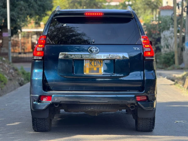 2017 Toyota Landcruiser Prado TX Sunroof