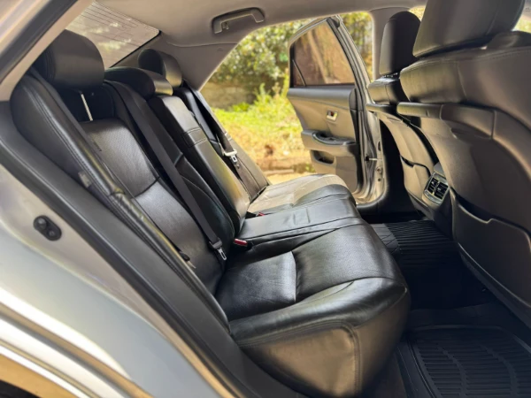 2009 Toyota Crown Athlete Fully Loaded