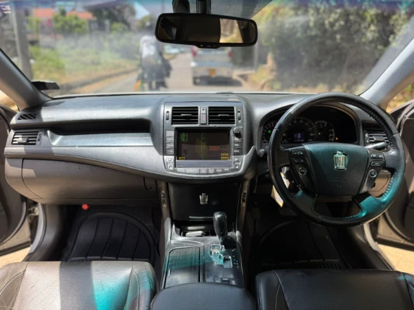 2009 Toyota Crown Athlete Fully Loaded