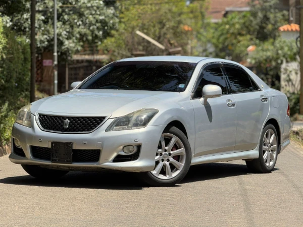2009 Toyota Crown Athlete Fully Loaded