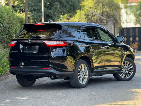 2018 Toyota Harrier Fully Loaded Sunroof