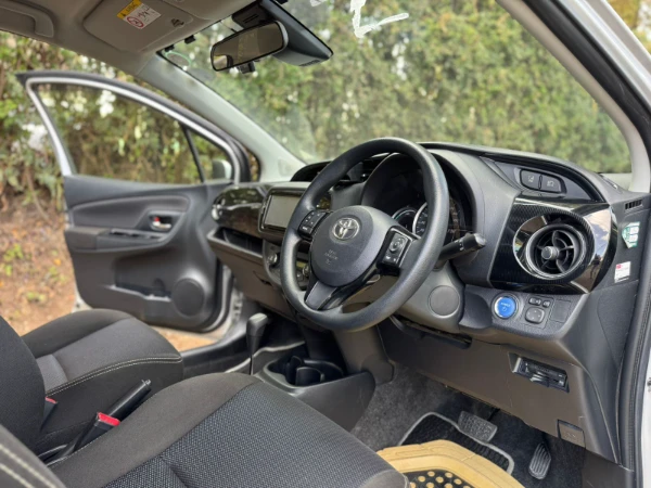 2018 Toyota Vitz Hybrid