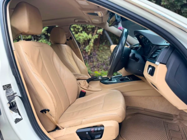 2014 BMW 320d