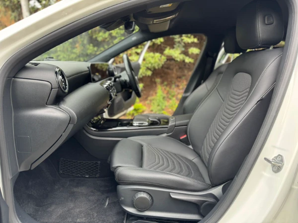 2019 Mercedes Benz A180