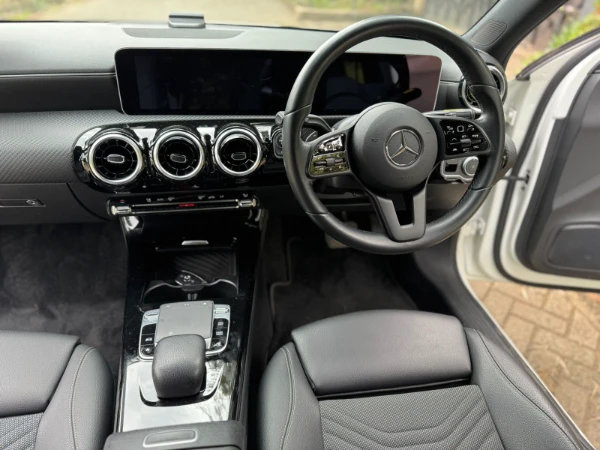2019 Mercedes Benz A180