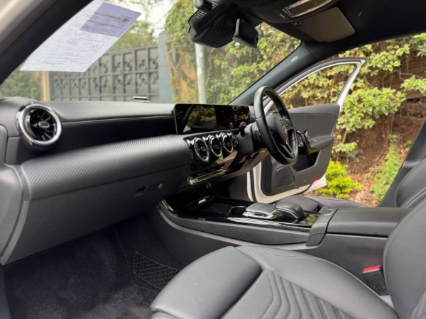 2019 Mercedes Benz A180