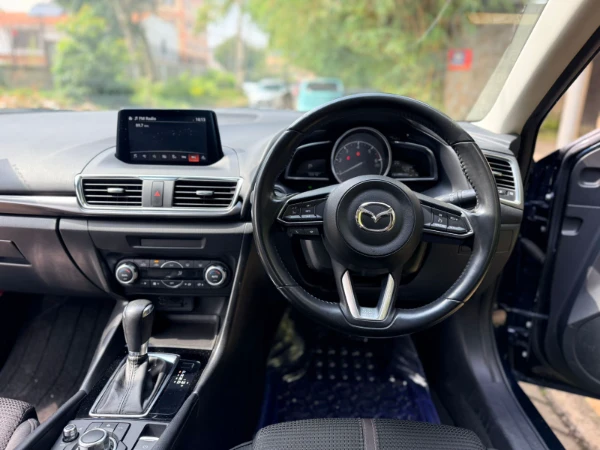 2018 Mazda Axela Sedan