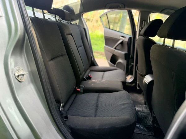 2010 Mazda Axela Sedan