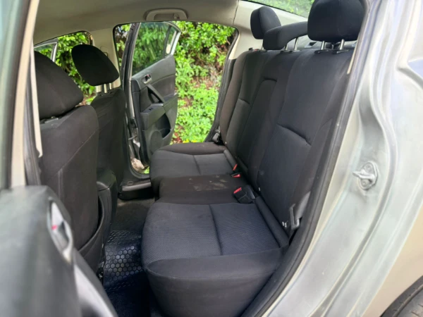 2010 Mazda Axela Sedan