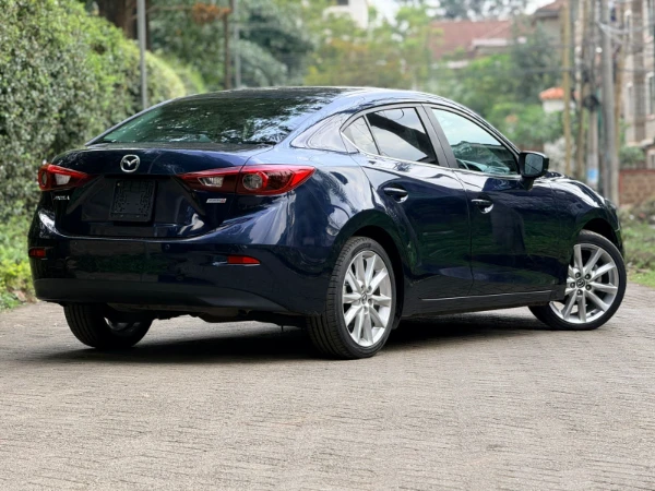 2018 Mazda Axela Sedan