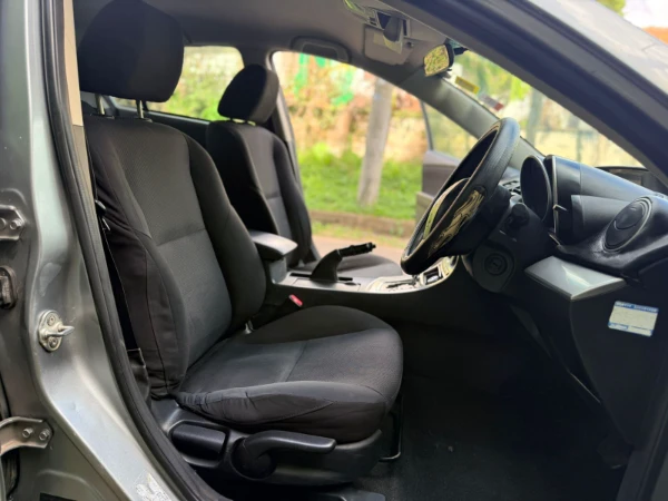 2010 Mazda Axela Sedan